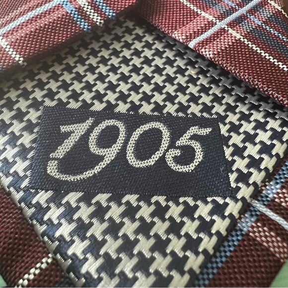 JOS. A. BANK 1905 PLAID SILK TIE - Picture 3 of 7